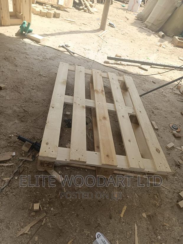 Wooden Pallets (80×120)Cm