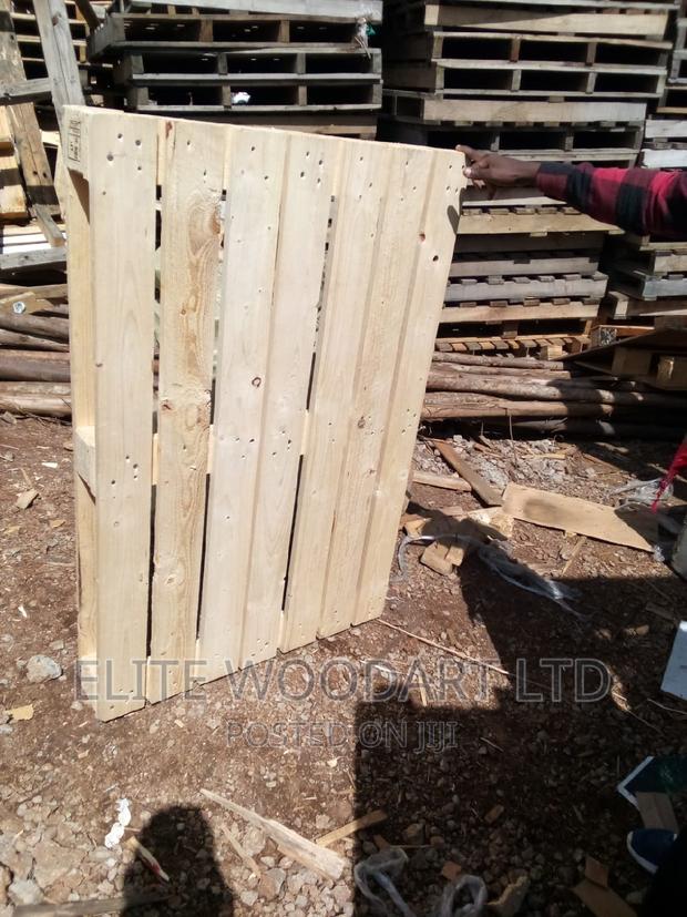Heat Treated Wooden Pallet - main view