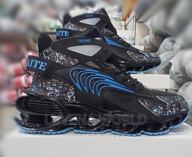 Trend Sneakers - main view