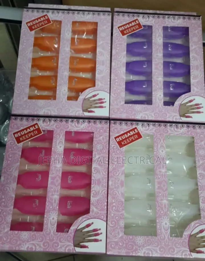 Nail Pegs Cover