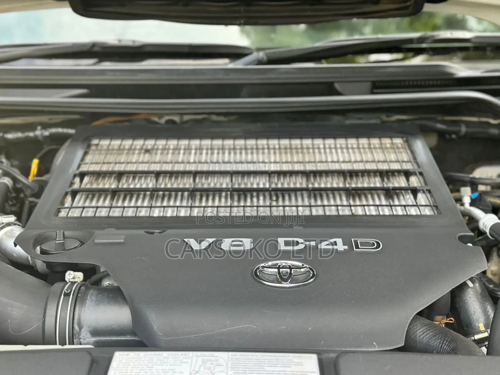 Toyota Land Cruiser 2016 White