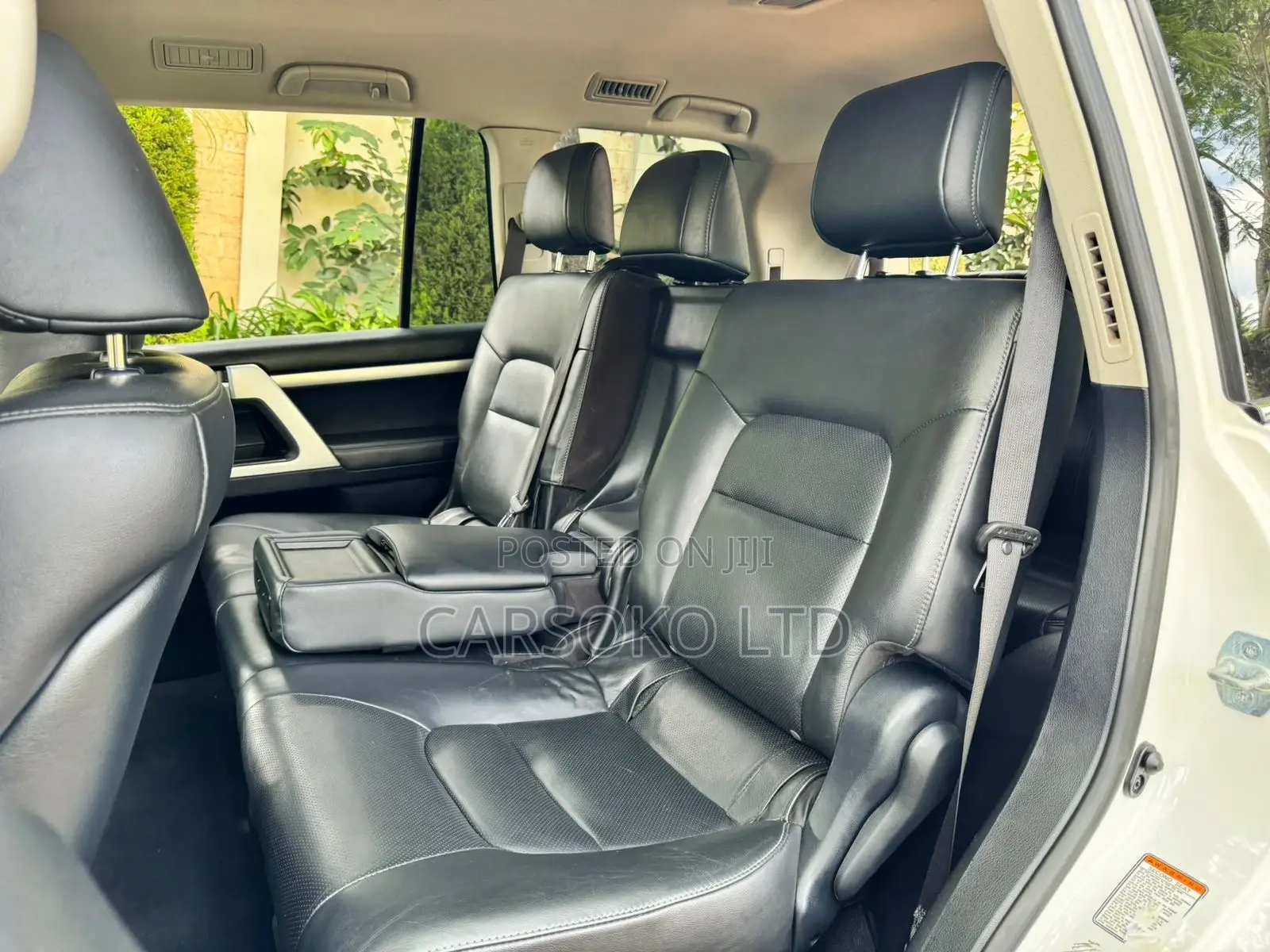 Toyota Land Cruiser 2016 White