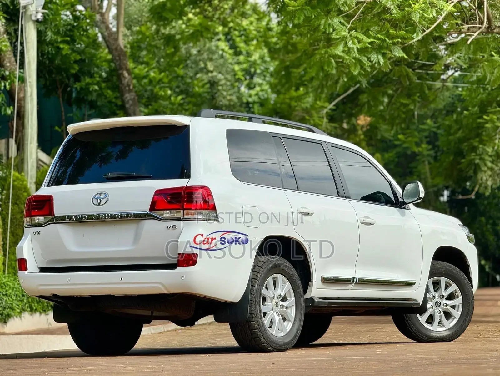 Toyota Land Cruiser 2016 White