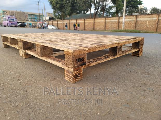 Pallet Bed- 4*6 Slightly Raised Pallet Bed. (HE03) - thumbnail 2