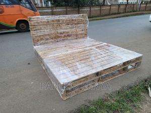 Pallet Bed- 6*6 Blazed Pallet Bed. (Sw02) - thumbnail 2