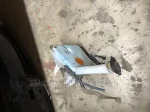Toyota Fielder 161 Washer Bottle