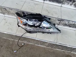 Lexus RX 270 Headlight (3focus)