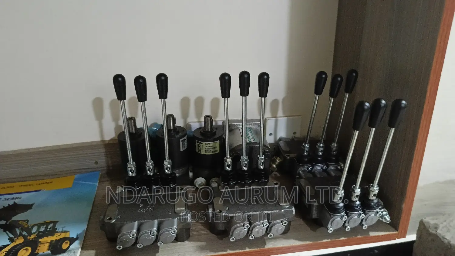 3/8 Hydraulic Control. 3 Way. (Made in Italy