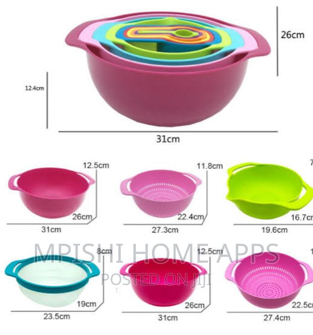 10 in 1 Measuring Bowl/Sieve Cups - main view