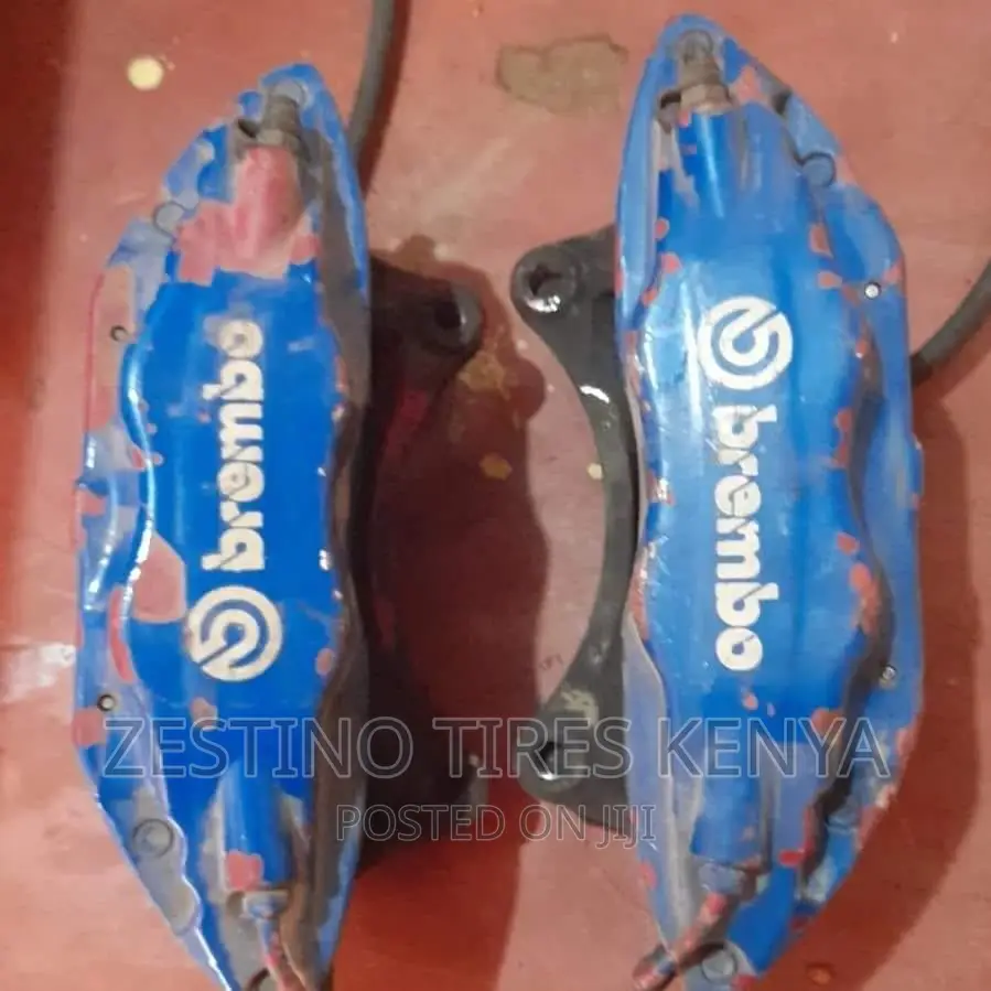 Mitsubishi Evolution 9 Front Brembo Brake Calipers