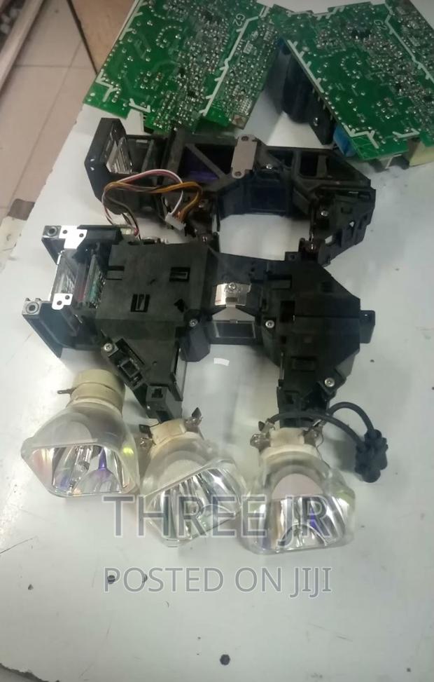 Projector Lamps Available for Sale. Osts - thumbnail 3