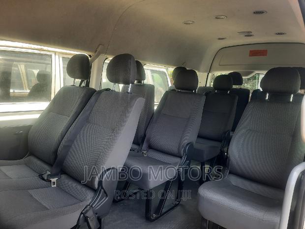 Toyota HiAce 2016 White - thumbnail 3