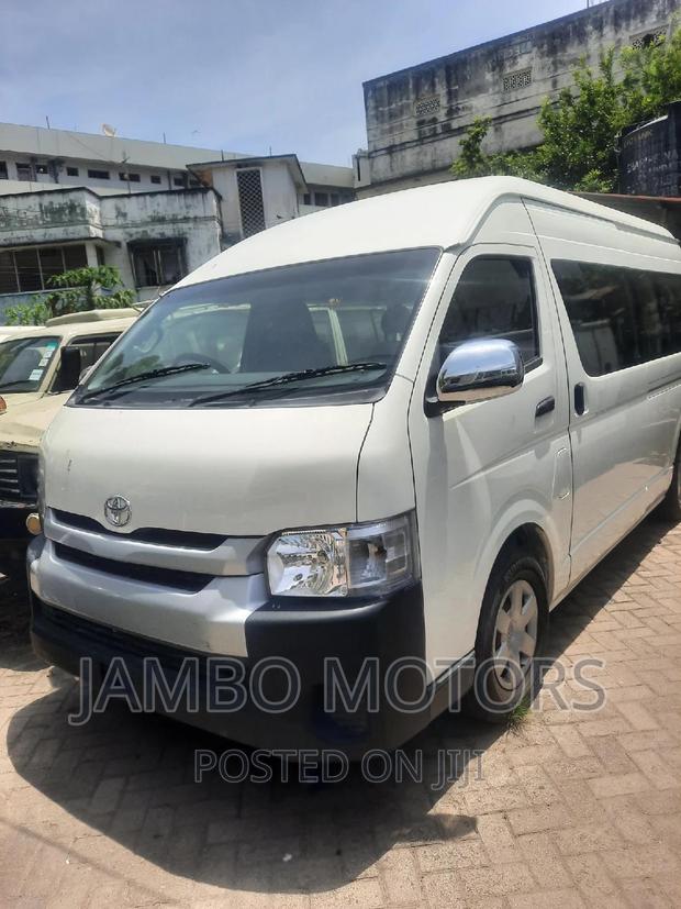 Toyota HiAce 2016 White - thumbnail 6