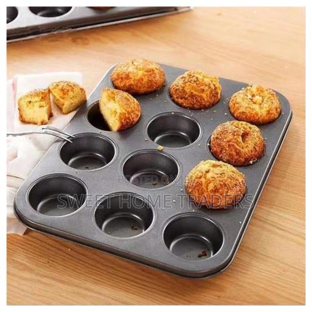 12 Holes Cupcake Moulds - main view