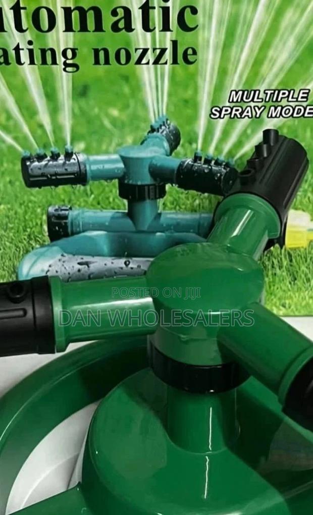 Garden Irrigator Rotating Nozzel - main view