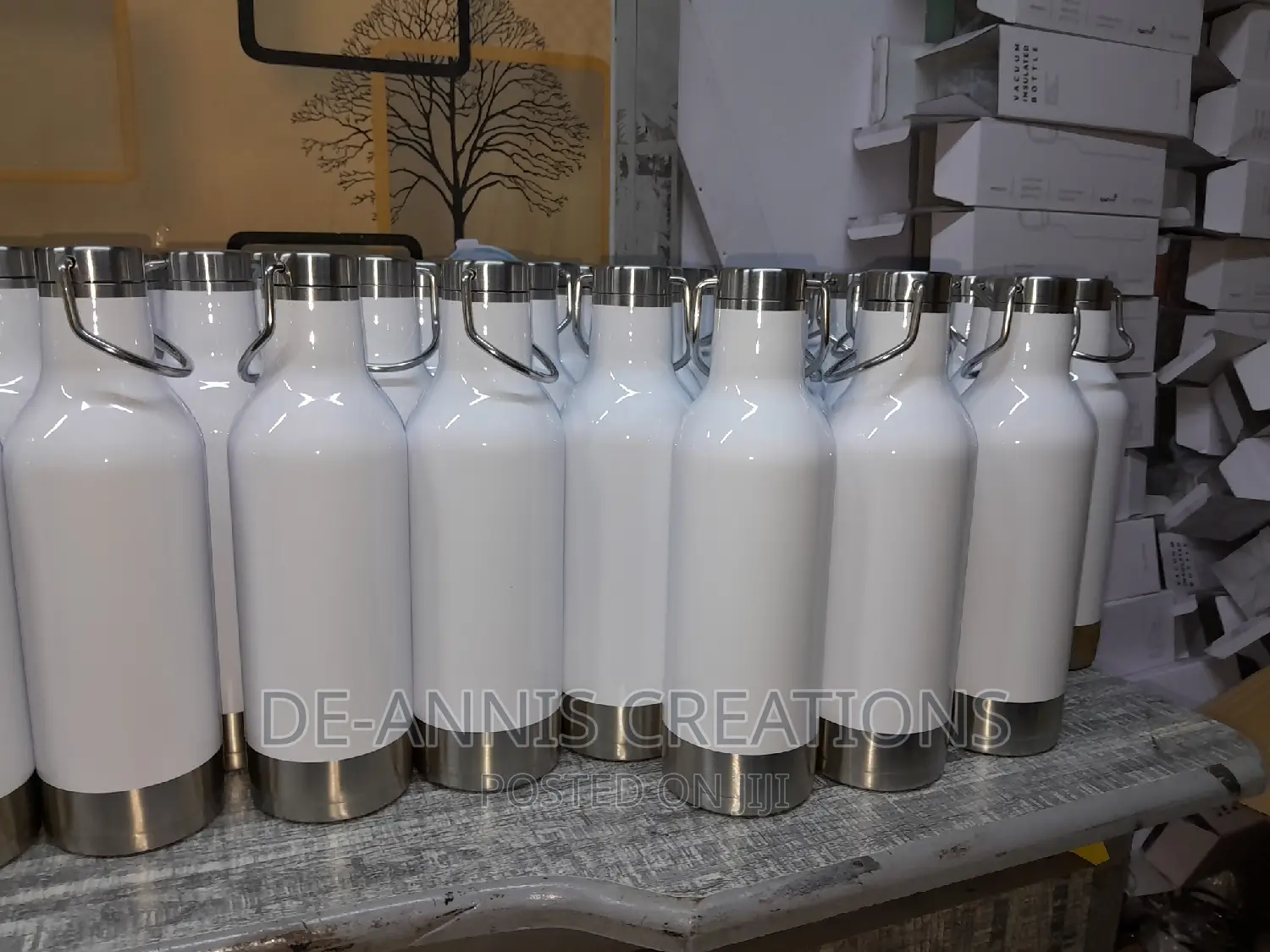 Vacuum Flask With Metal Handle