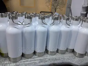 Vacuum Flask With Metal Handle