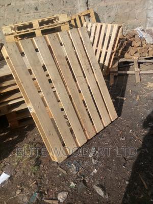 C1wooden Pallets - thumbnail 2