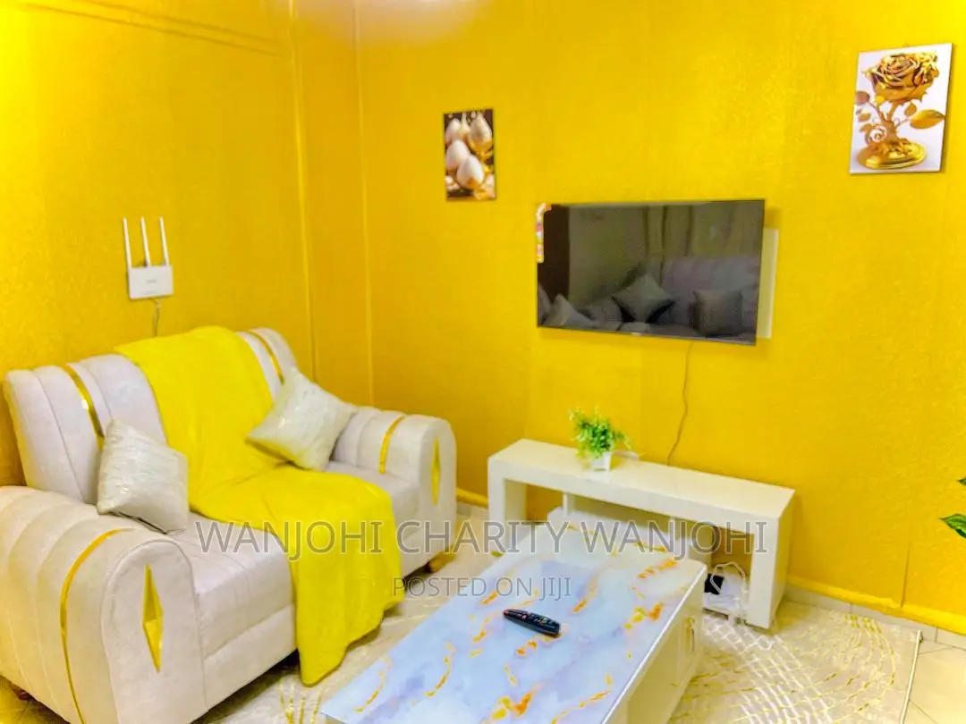 Airbnb One Bedroom South B