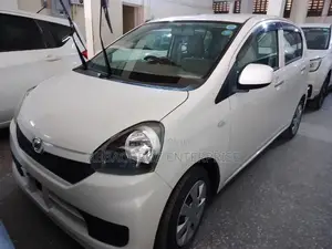 Daihatsu Mira 2016 White