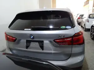 BMW X1 xDrive28i AWD 2016 Gray