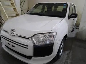 Toyota Succeed SV Premium 2016 Pearl