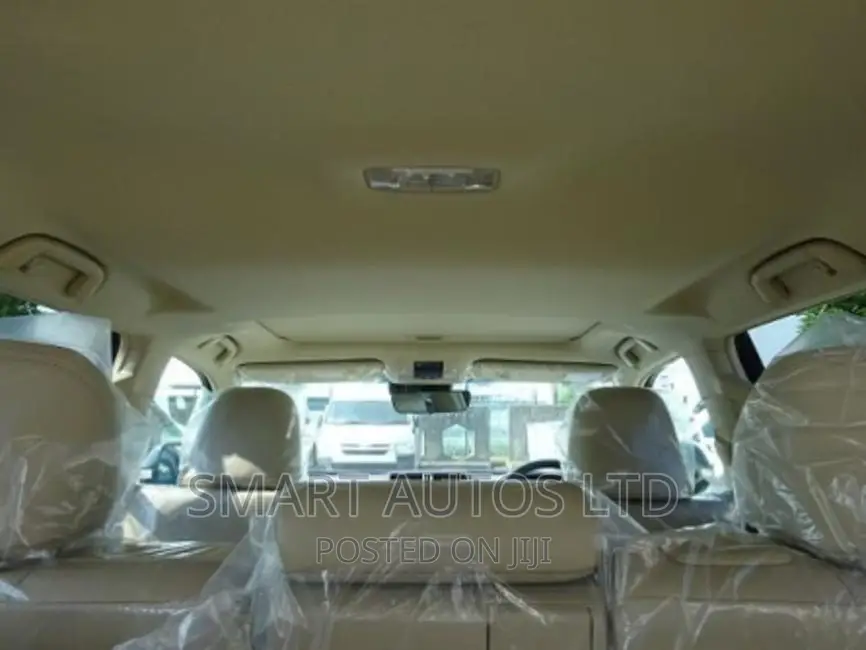 New Toyota Land Cruiser Prado 2023 Pearl