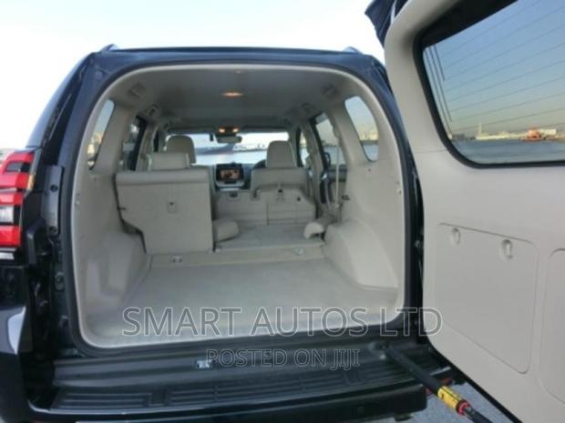 Toyota Land Cruiser Prado 2018 Blue - thumbnail 7