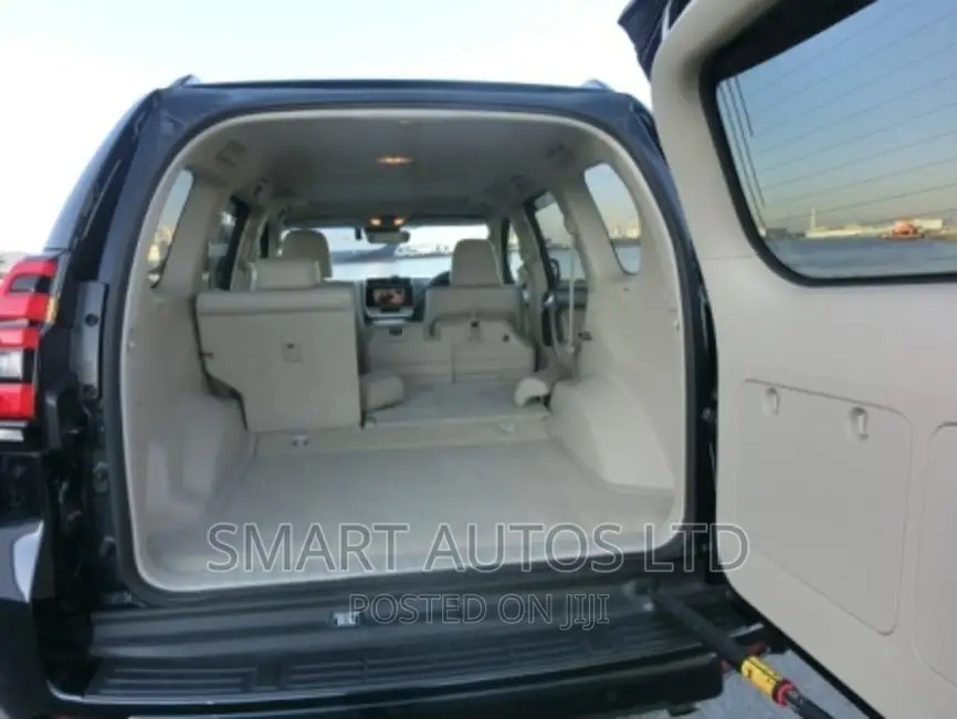 Toyota Land Cruiser Prado 2018 Blue