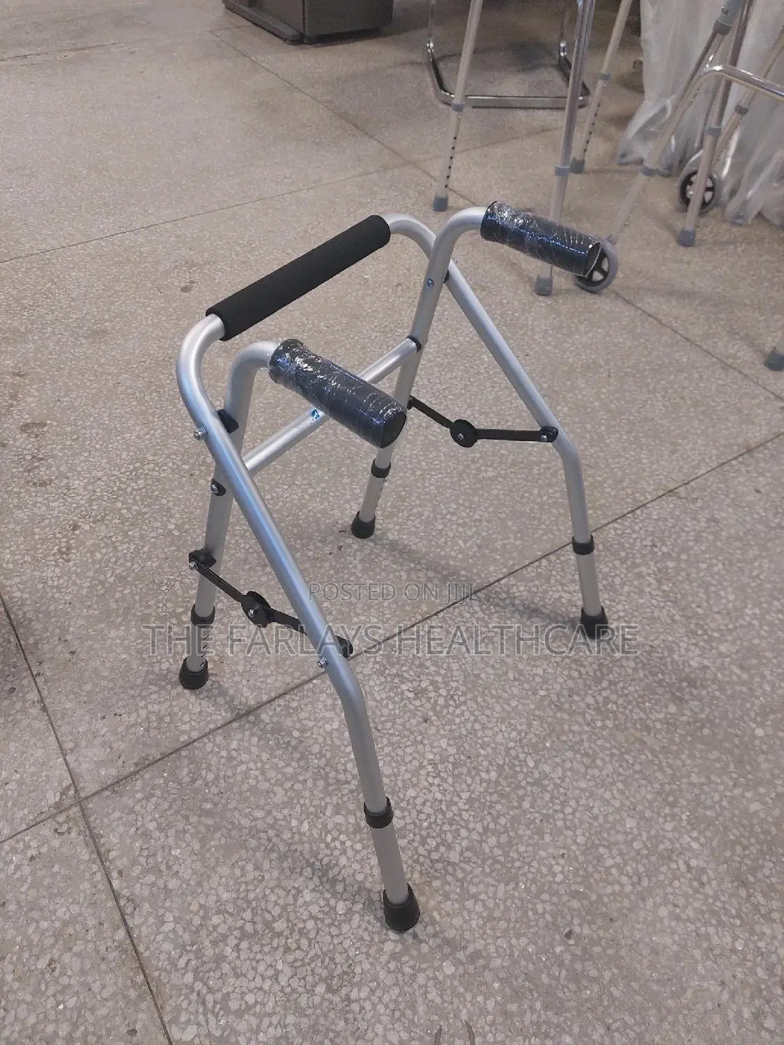 Pediatric Walker With Adjustable Height.*^