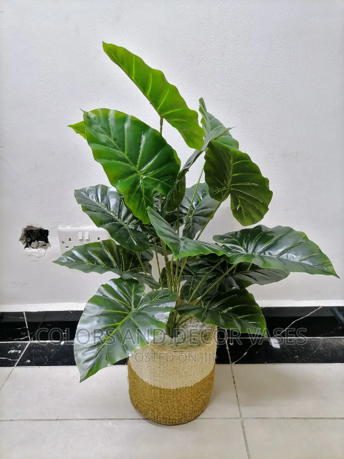 Kiondo Basket, Artificial Plant and Pebble Stones