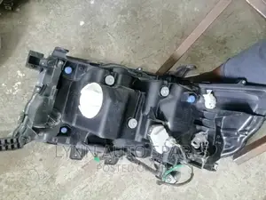 Toyota Land Cruiser 200 Series Headlight