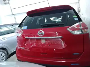 Nissan X-Trail 2016 Red