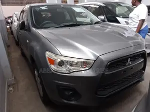 Mitsubishi RVR 2016 Silver