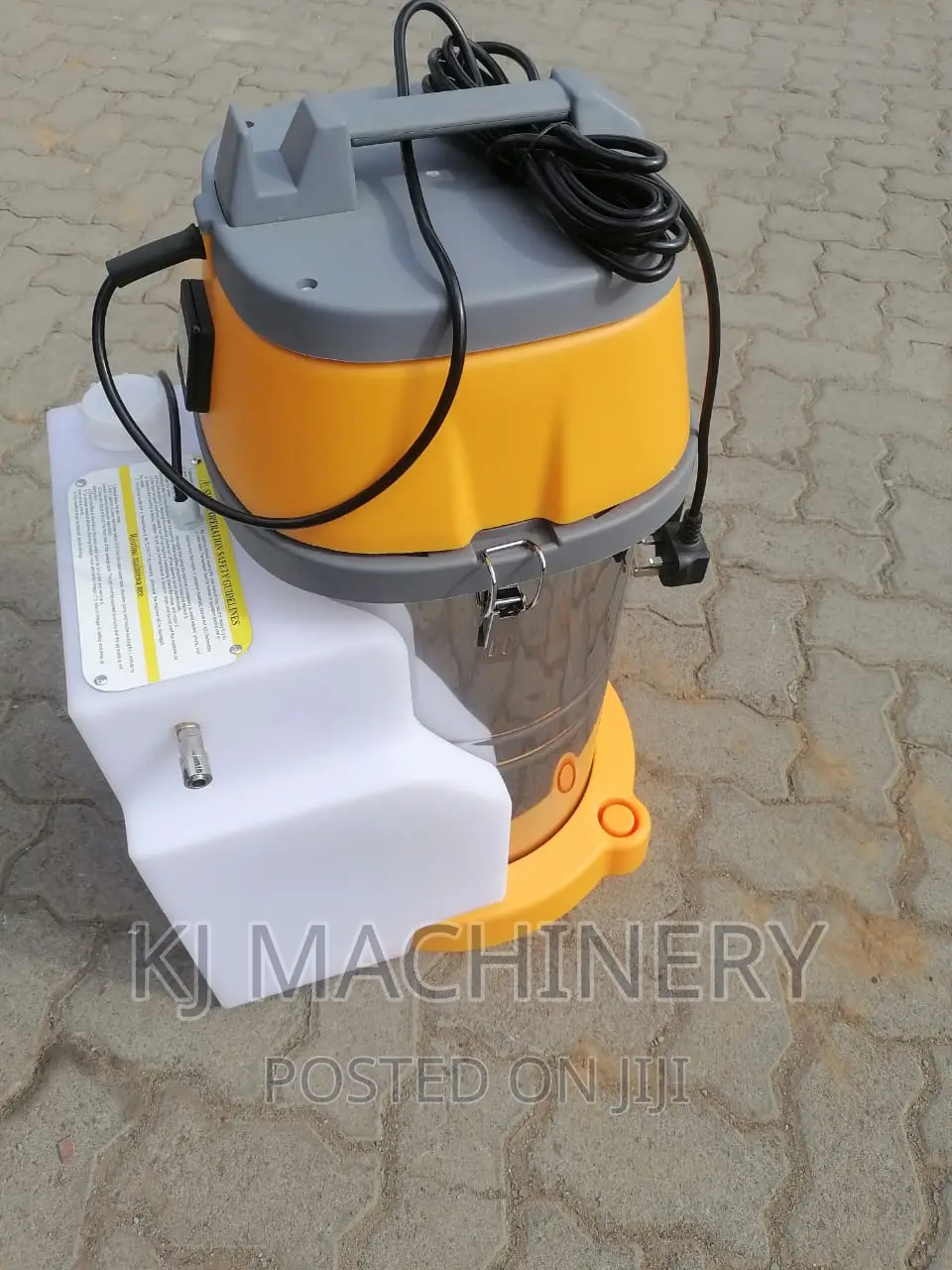 DIVO BRAND Carpet Cleaner 35litres