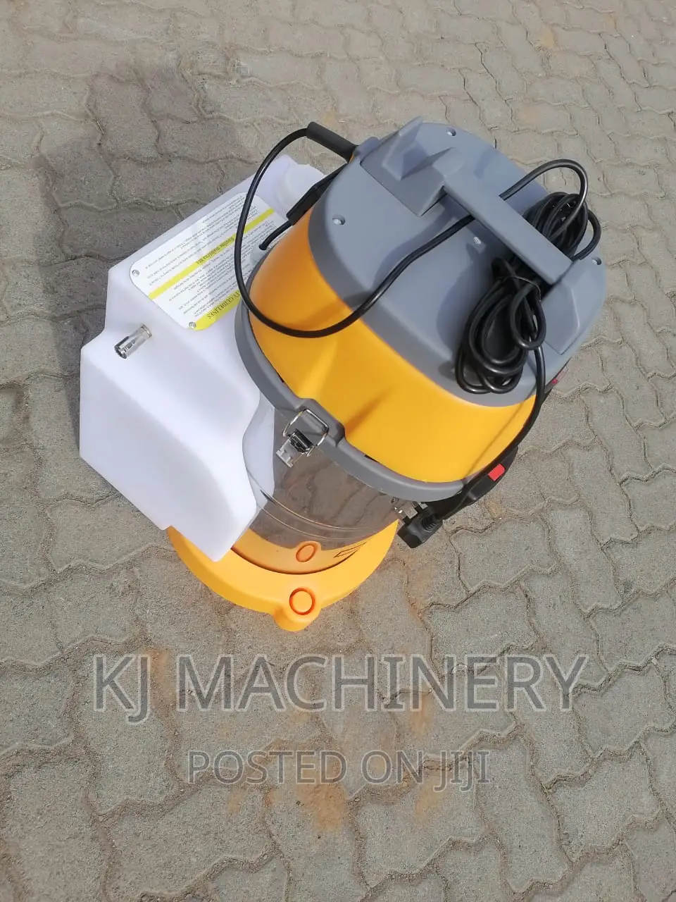 DIVO BRAND Carpet Cleaner 35litres