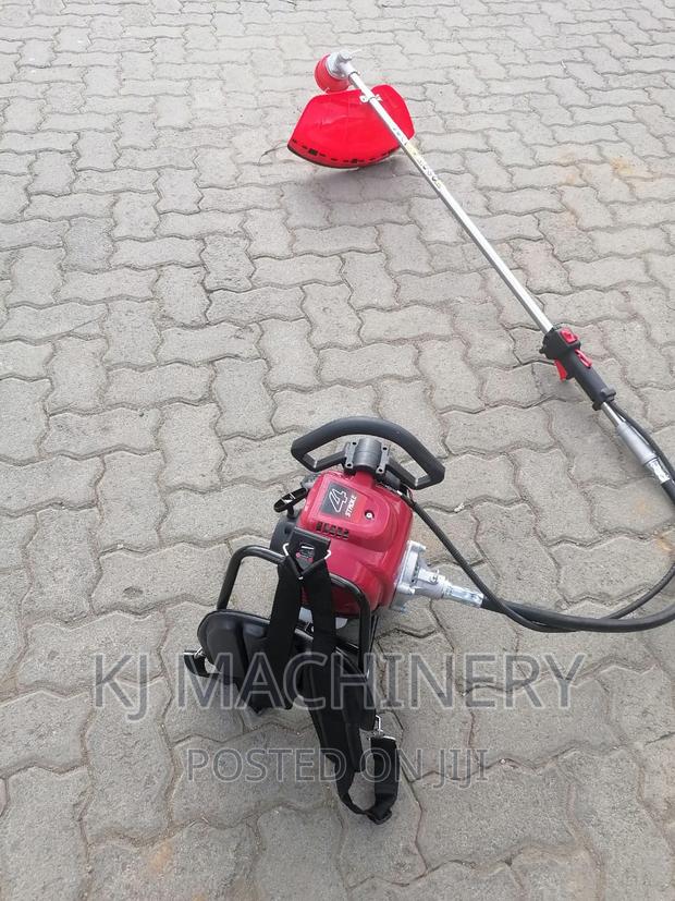 4stroke Petrol Brushcutter -With 8blades