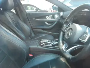 Mercedes-Benz E200 2016 Black