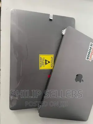 Macbook Pro 13” Non-Touch Bar