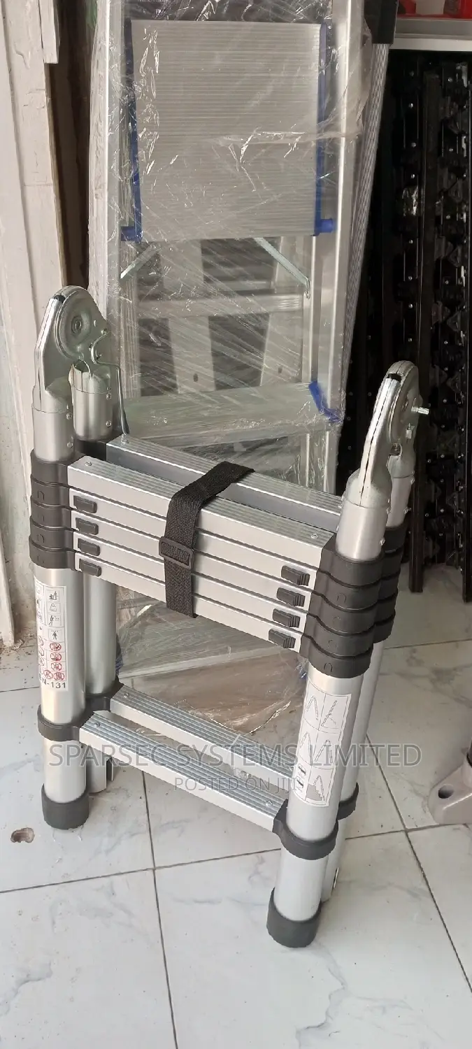 3.8 Meters Double Telescopic Ladder (1.9m by 1.9m Foldable).