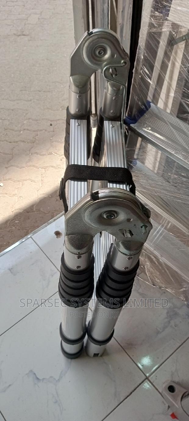 3.8 Meters Double Telescopic Ladder (1.9m by 1.9m Foldable). - thumbnail 2