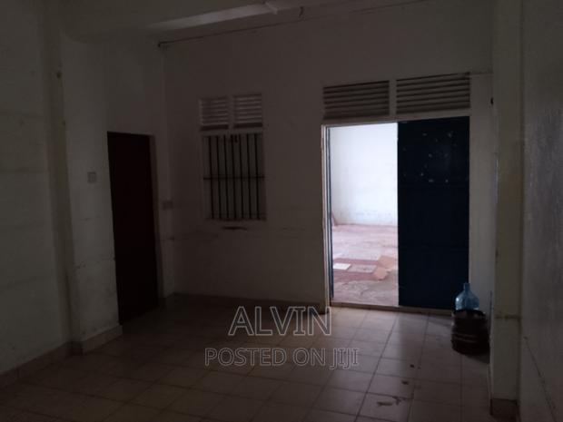 Ground Floor Office/Shop - thumbnail 3