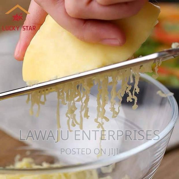 Stainless Steel Cheese/Lemon Zest Grater - thumbnail 2