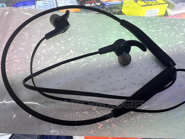 Wireless Neckband Headsets. - thumbnail 3