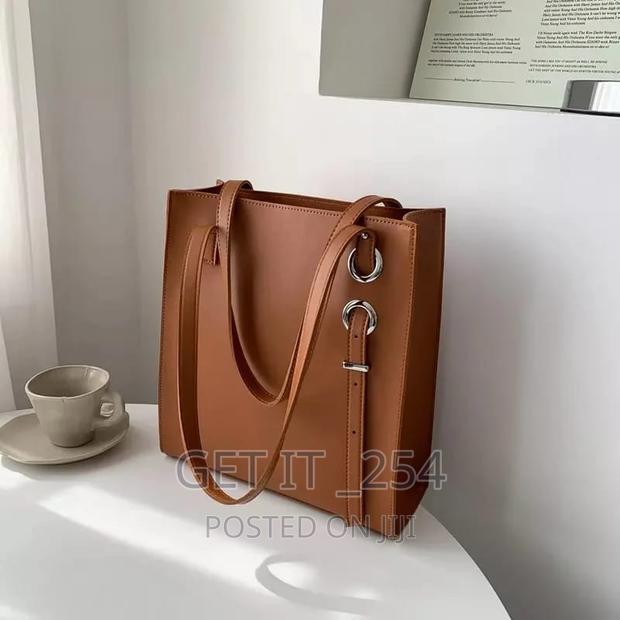 Smart Tote Fully Very High Quality 
Pure Leather - thumbnail 4