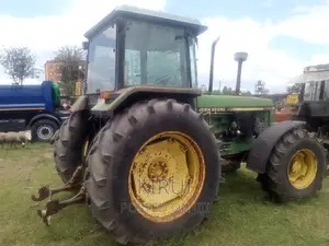 John Deer 3050 Tractor