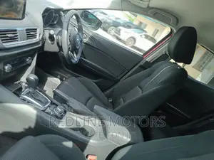 Mazda Axela 2016 Red