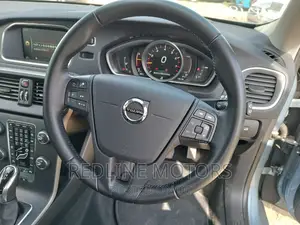 Volvo V40 2016 Gray