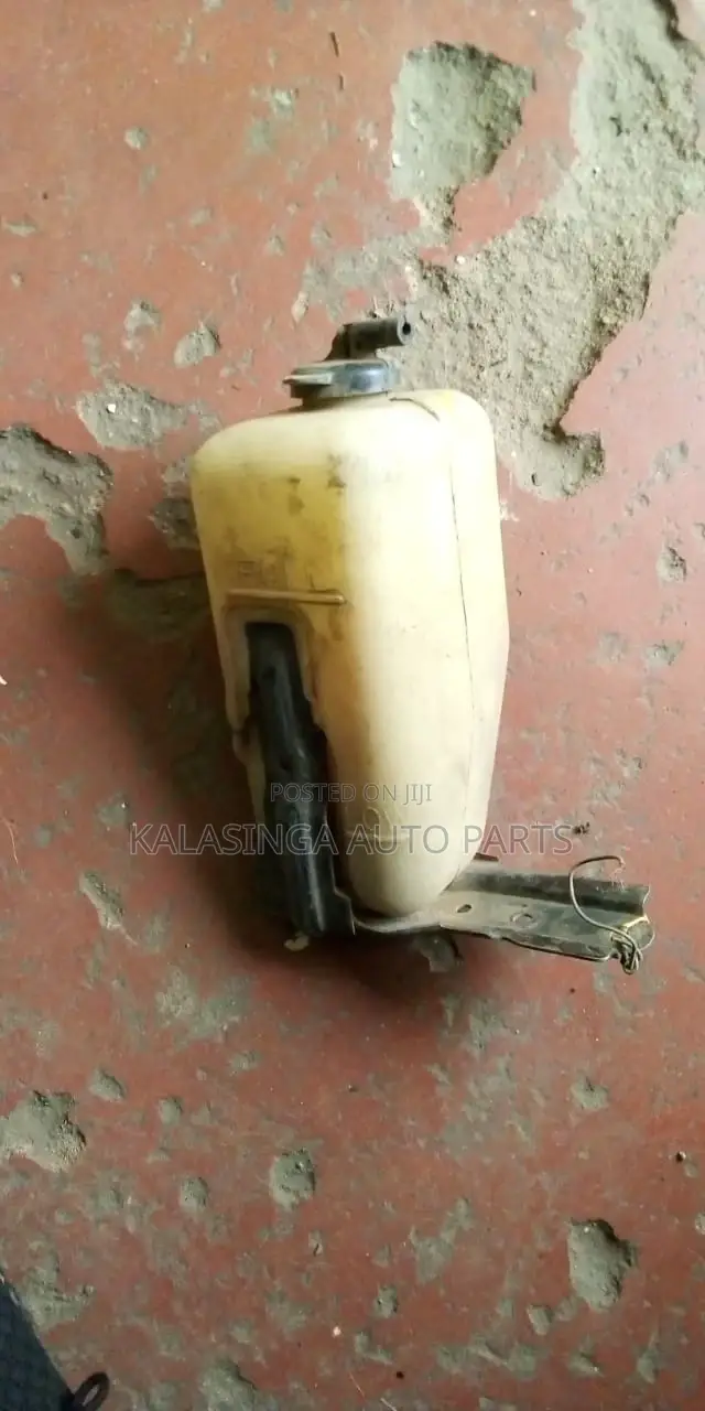 Radiator Coolant Can Toyota 100