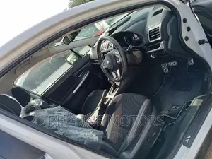Subaru XV Sport Package 2016 White